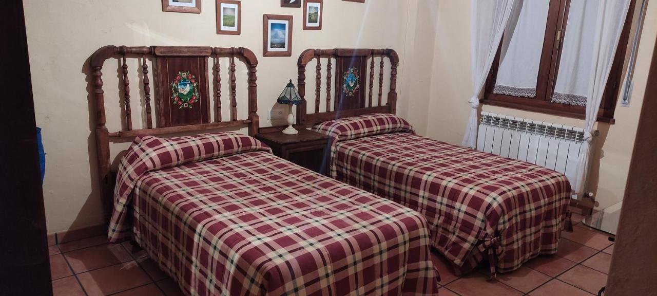 Casa Rural El Callejo Hinojosa de Duero エクステリア 写真